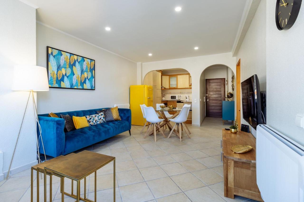 Renoviertes Mit Grosser Terrasse Appartement *